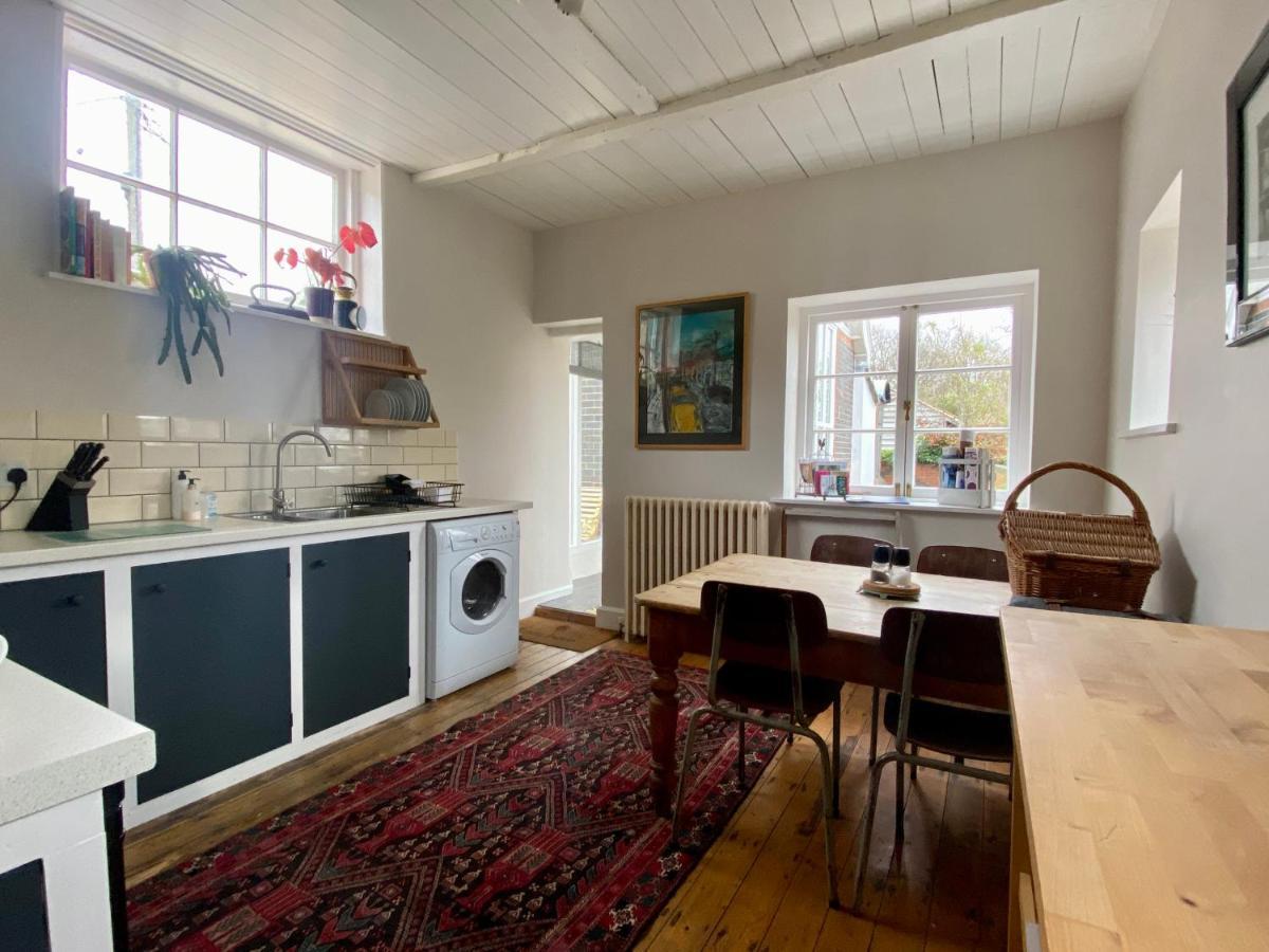 Artist'S Retreat - Old Signal Box - Private Sauna باث المظهر الخارجي الصورة